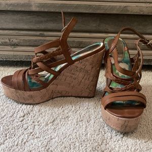 Madden girl wedge